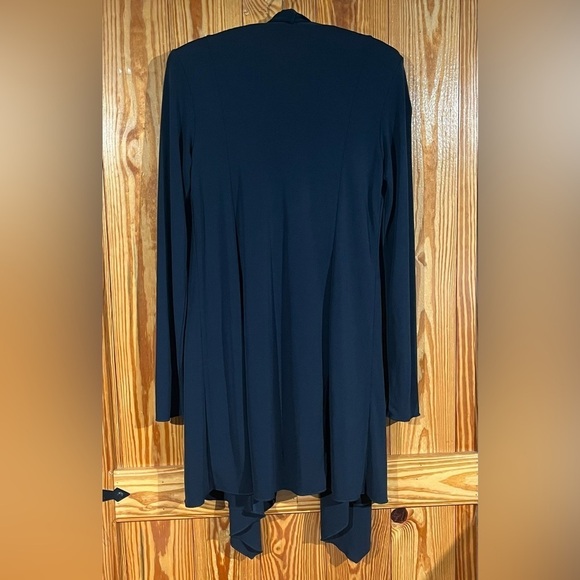 CAbi Waterfall Shawl Neck Tie Front Flowy Cardigan Jacket in Navy Blue - Picture 7 of 13